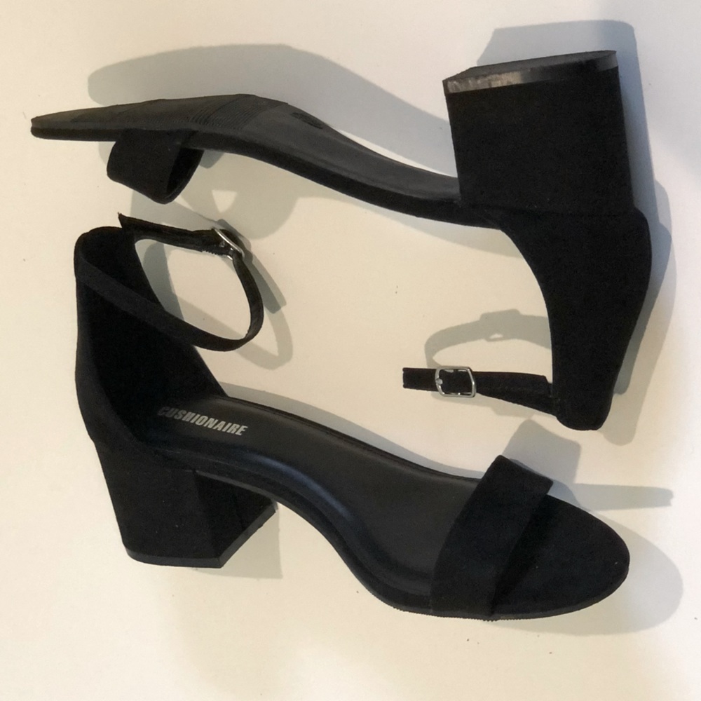 CUSHONAIRE Black Blocked Heels size 6.5